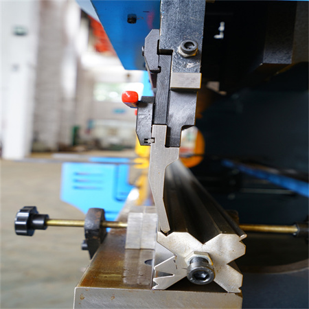 30T1600 小型液壓數控折彎機適用於鋼2.5mm厚板自動折彎機