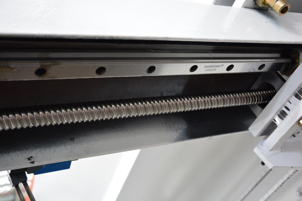 液壓擺式剪板機數控自動斷頭台剪板機